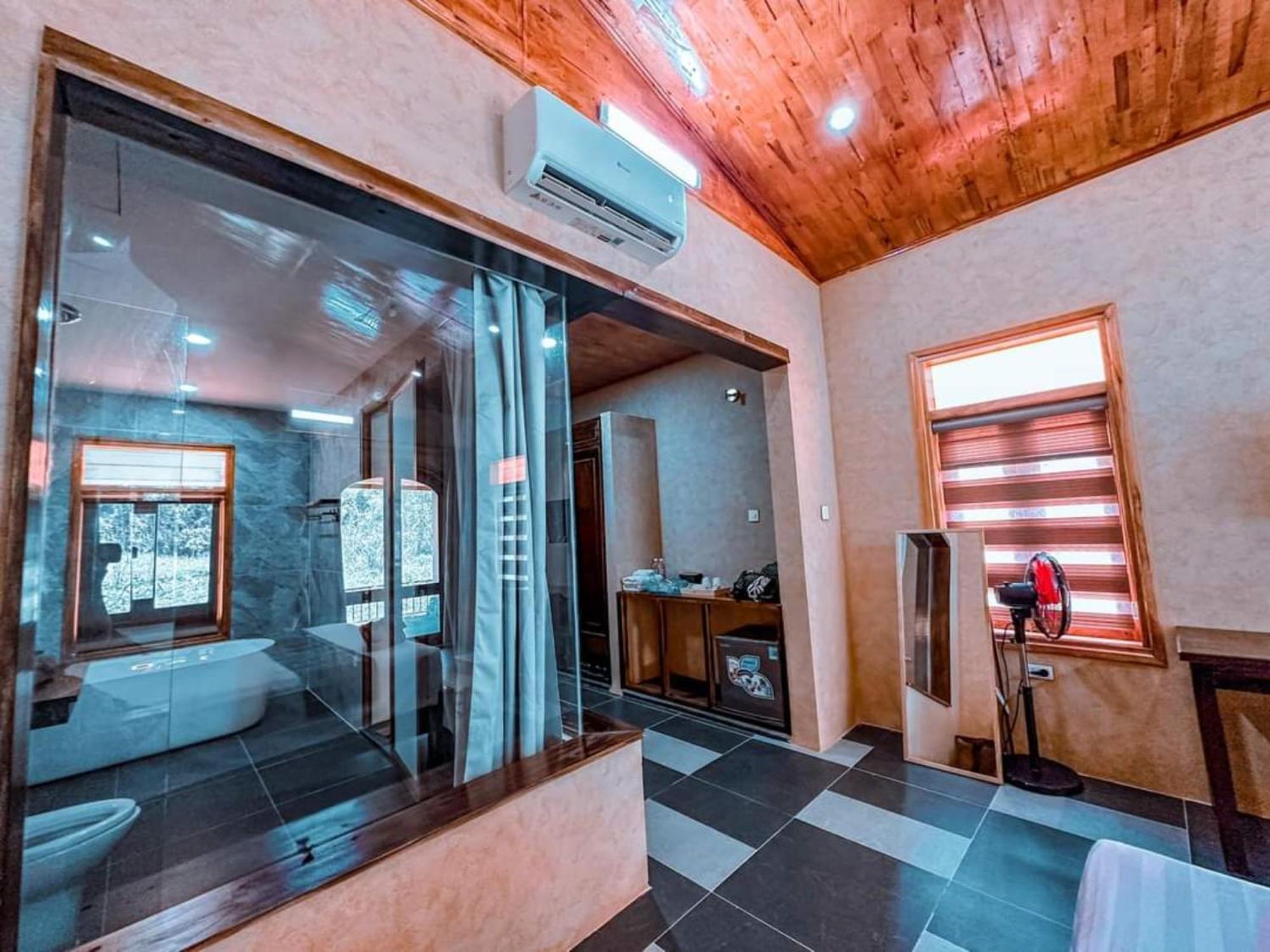 Sky Bay Lodge Ха Жианг Екстериор снимка
