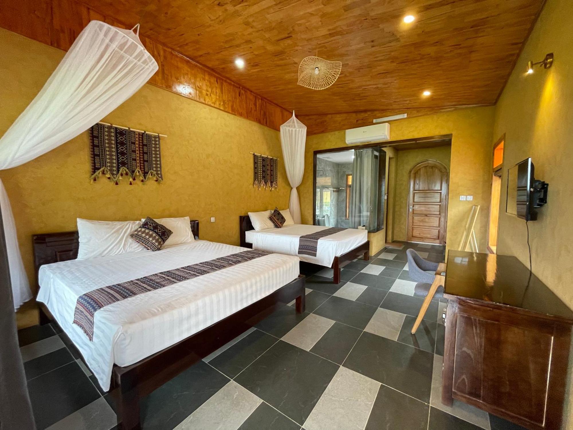 Sky Bay Lodge Ха Жианг Екстериор снимка