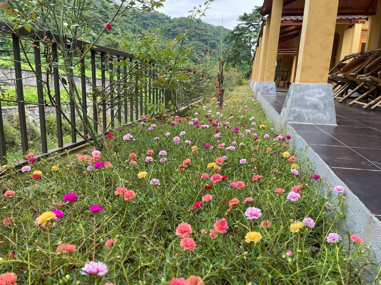 Sky Bay Lodge Ха Жианг Екстериор снимка