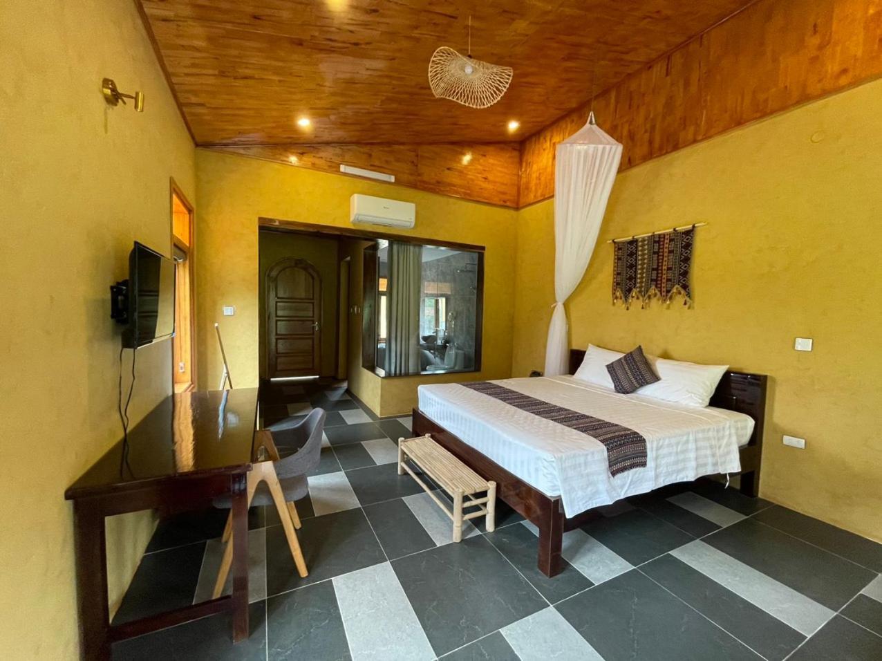 Sky Bay Lodge Ха Жианг Екстериор снимка